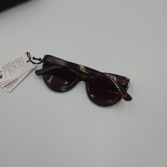 & Other Stories Oversized Cat Eye Sunglasses in Brown Tortoiseshell main image 7